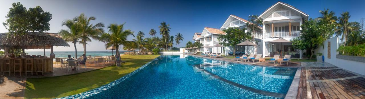 Sri Sharavi Beach Villas & Spa - With 43 Metre Saltwater Infinity Pool Mirissa Kültér fotó