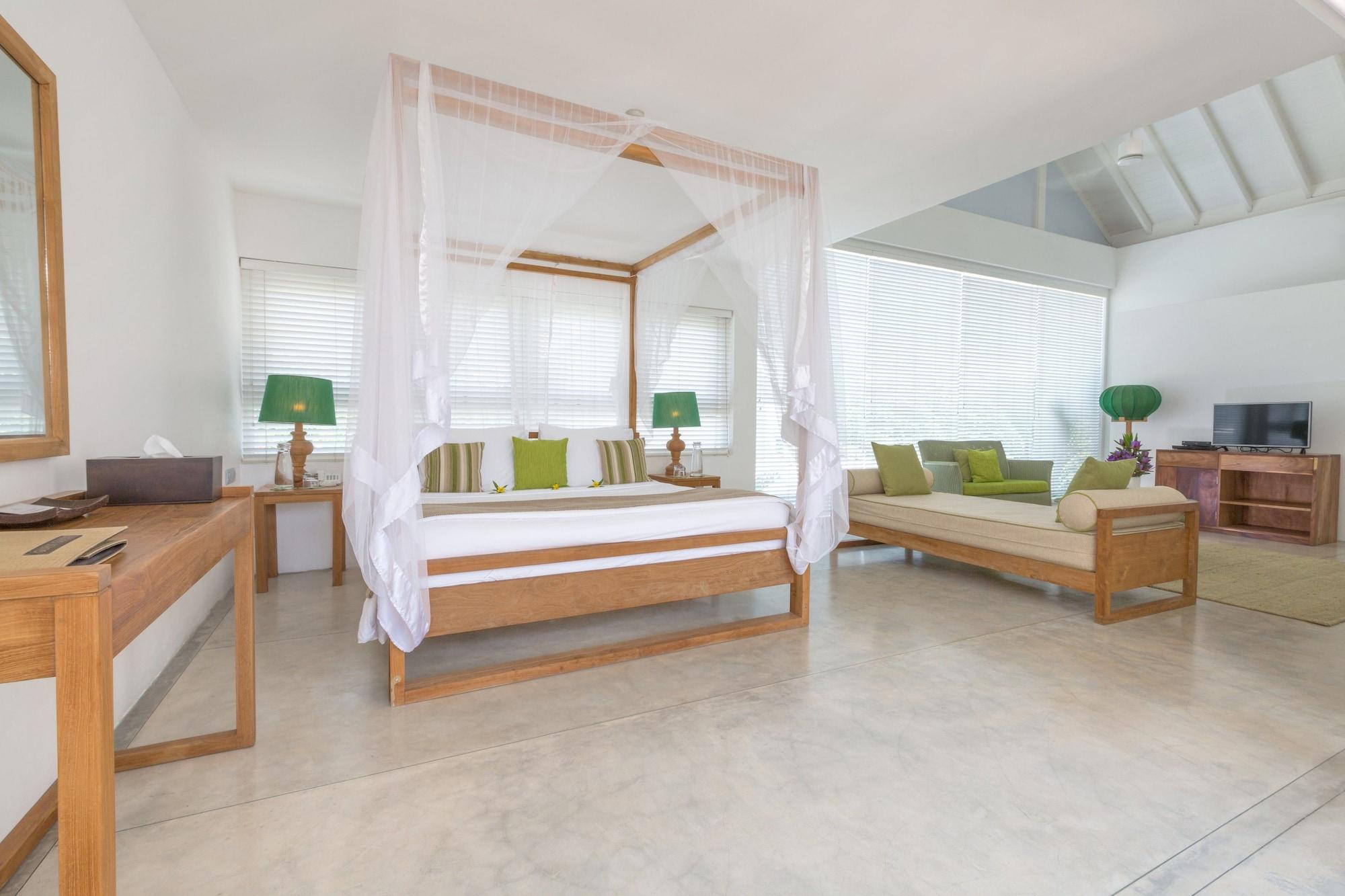 Sri Sharavi Beach Villas & Spa - With 43 Metre Saltwater Infinity Pool Mirissa Kültér fotó