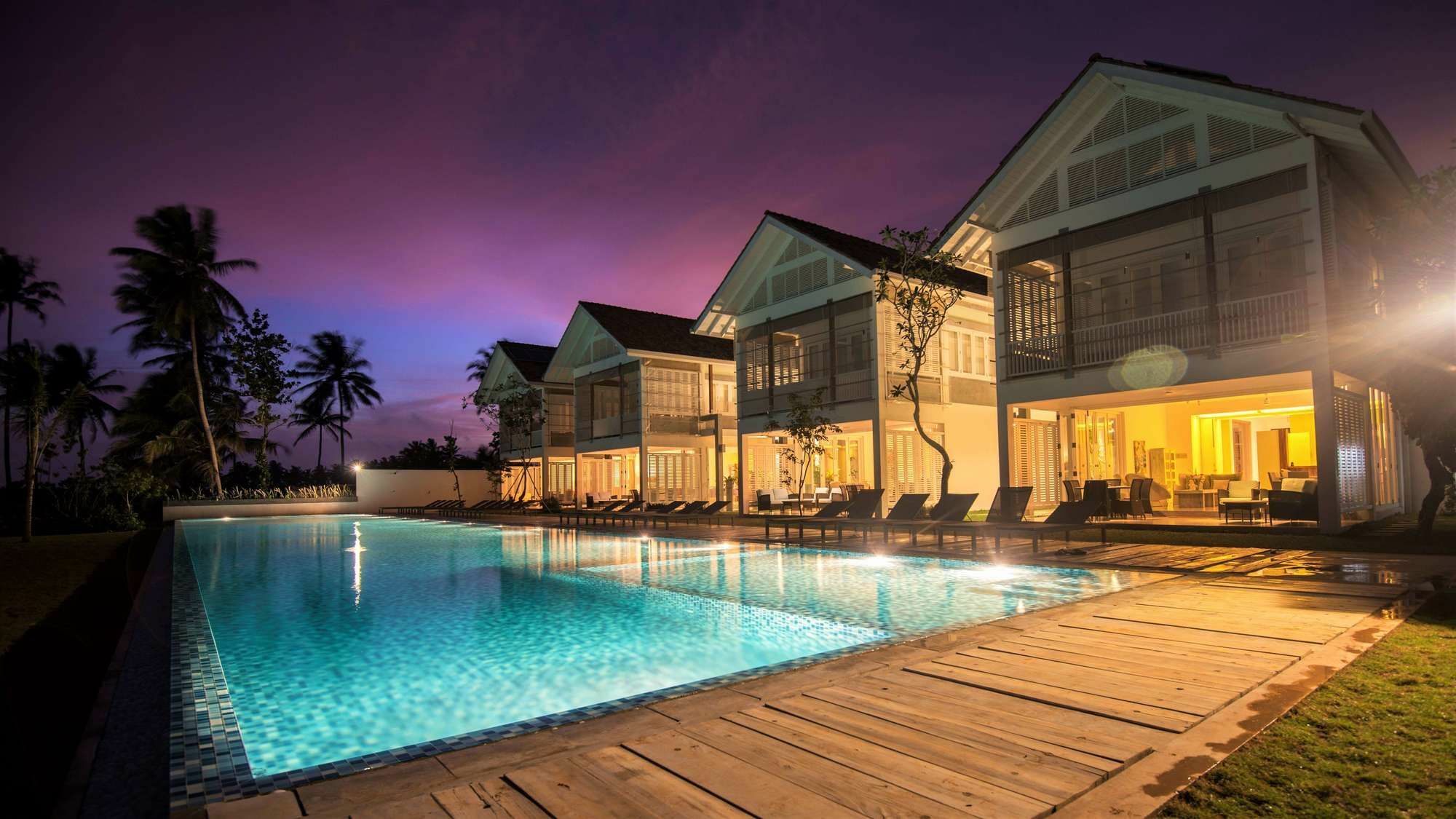 Sri Sharavi Beach Villas & Spa - With 43 Metre Saltwater Infinity Pool Mirissa Kültér fotó